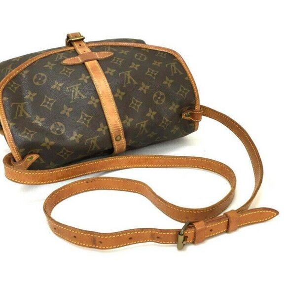 Auth Louis Vuitton Monogram Saumur 30 CrossbodyBag - Picture 7 of 12